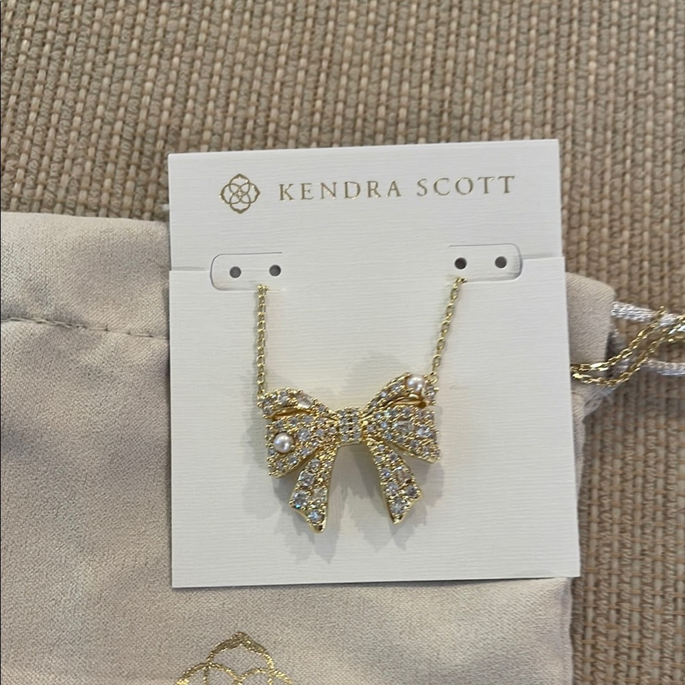 Kendra Scott Gold Bow Pendant Necklace